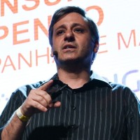 Foto de Cristina Mascarenhas, CTO e PhD da Noviga Partner, especialista em nanotecnologia e desenvolvimento de produtos alimentícios.